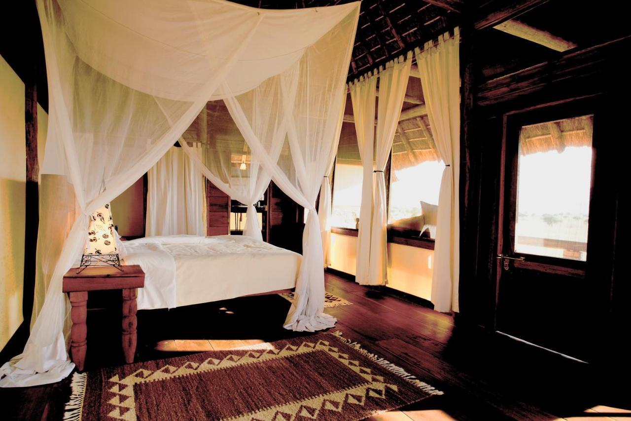 Apoka Safari Lodge Loitanit Exterior photo