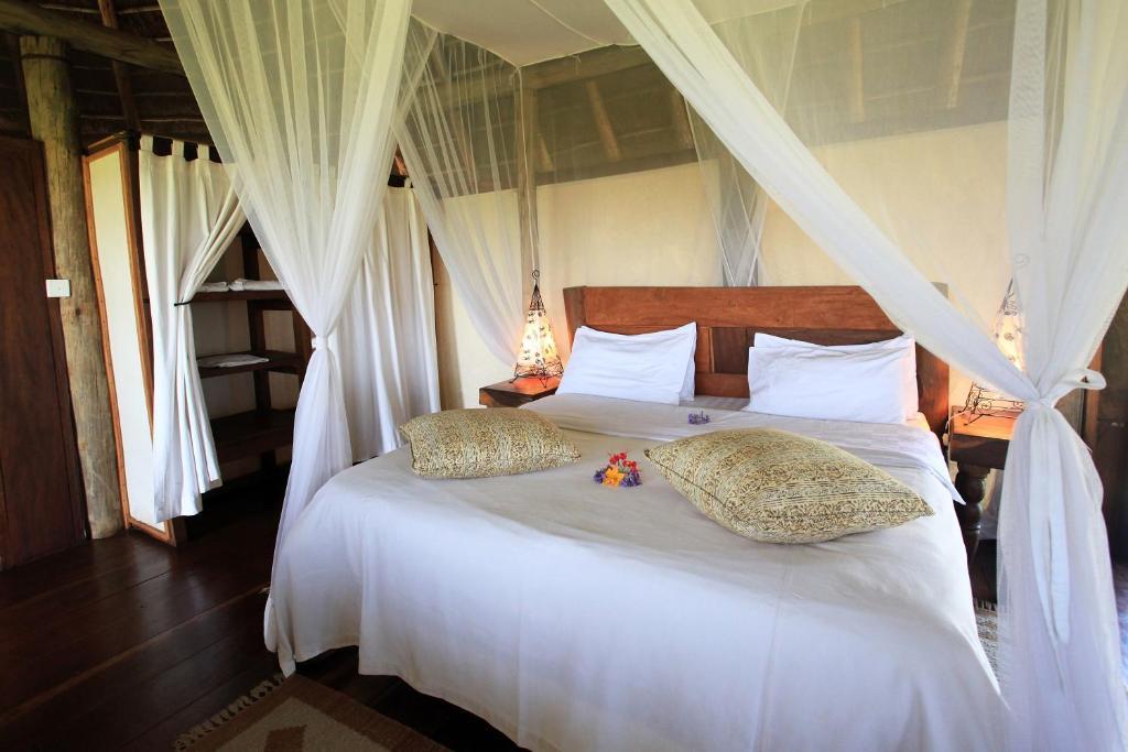 Apoka Safari Lodge Loitanit Exterior photo