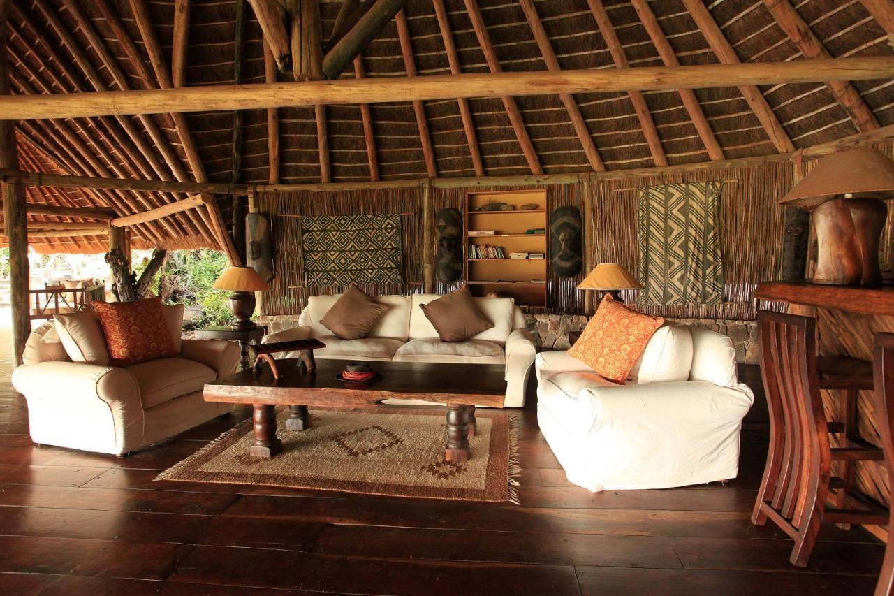 Apoka Safari Lodge Loitanit Exterior photo